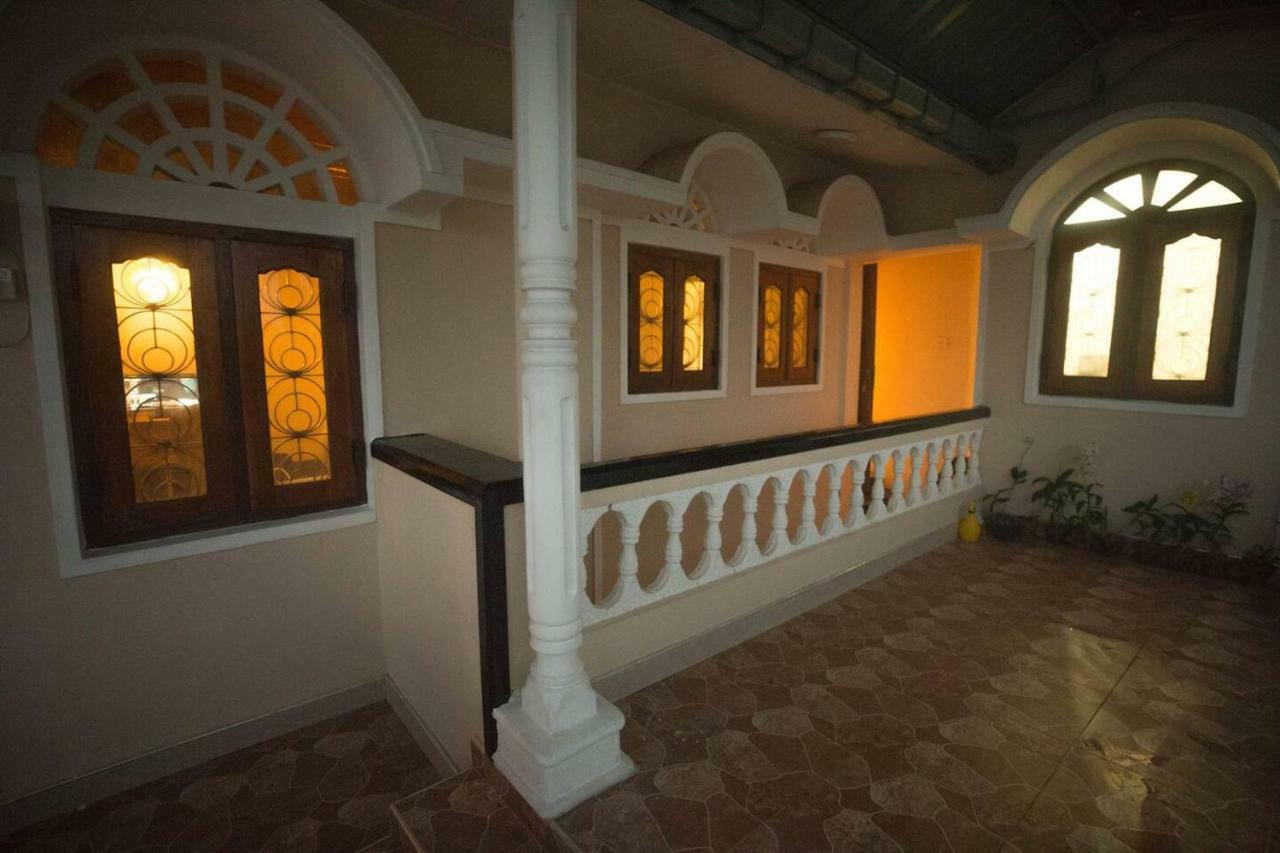 Апартаменты Neverbeen To Lagoon Town Баттикалоа Экстерьер фото